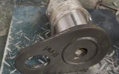 Палец гидроцилиндра стрелы передний SDLG956 85х115х215 4043000278