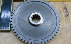 Шестерня ведомая масляного насоса z=50, D=170 CDM YJ315L-00006