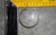 Кольцо стопорное на крестовину d=62 HOWO 99100310704