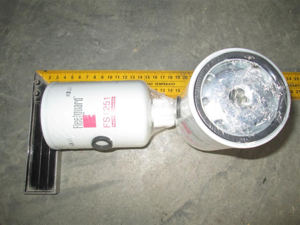 Фильтр топливный тонкой очистки HOWOЕвро 2/CDM FS1251/P550588/VG614080740A/VG14080739A